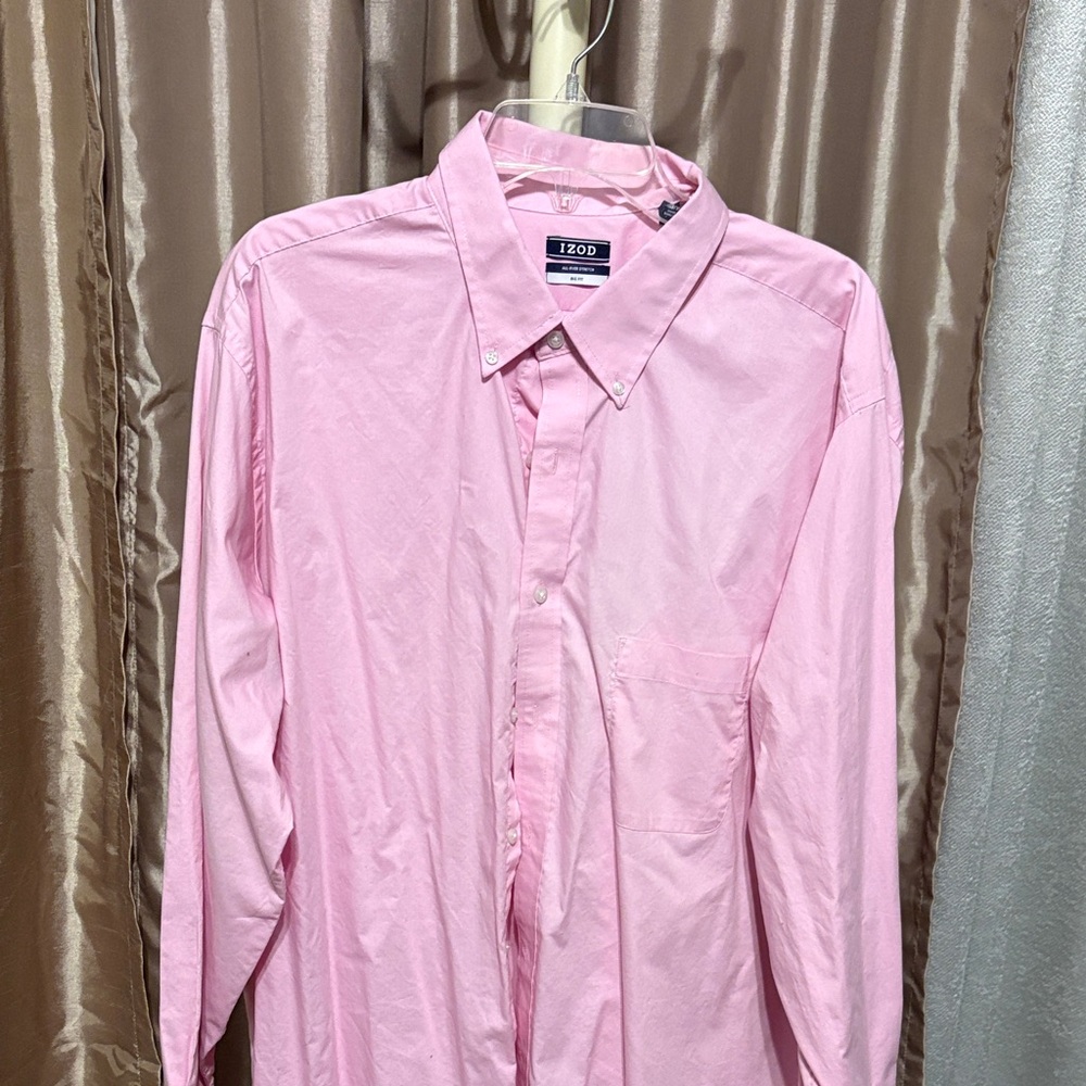 Men’s Casual button down Izod shirt.